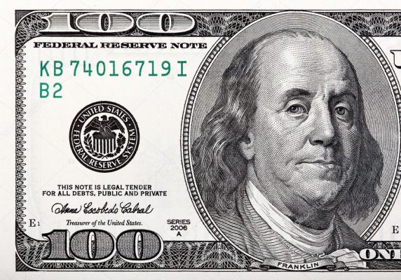 Benjamin Franklin là ai to 100 USD